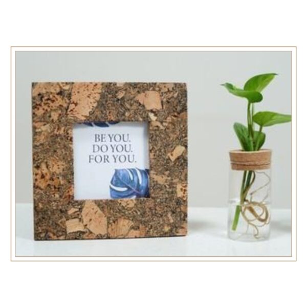 Nature-Inspired Square Cork Photo Frame with Plant Propagation Vase