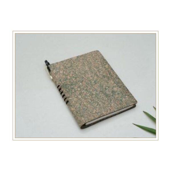 Eco-Friendly Magnetic Flap Cork Notebook with Integrated Pen Holder for Convenient Note-Taking and Professional Organization
