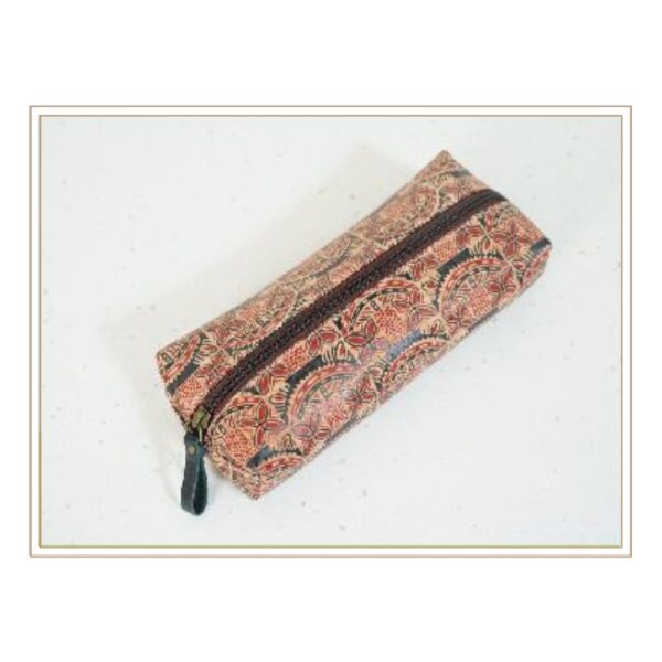 Eco-Friendly Cork Pencil Case with Intricate Mandala Pattern and Secure Zipper Closure for Stylish Stationery Organization
